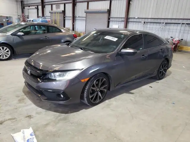 2HGFC2F83KH589555