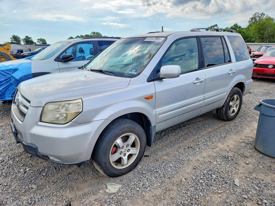 2HKYF18737H517556