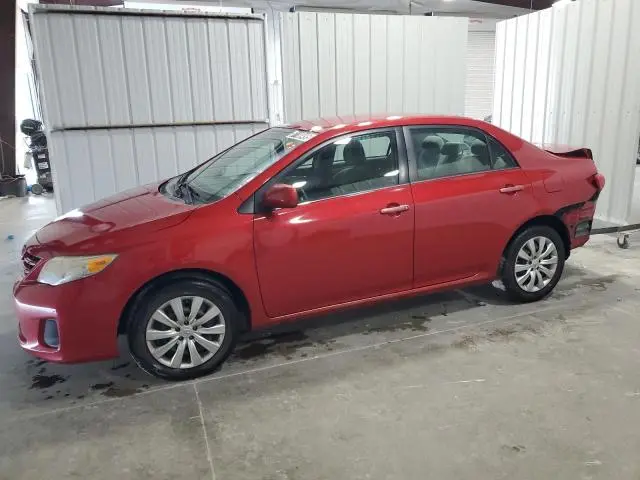2T1BU4EE2DC085900