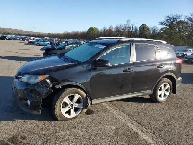 2T3RFREV0EW227304