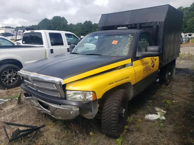 3B6KC26Z11M555303