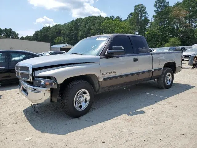 3B7HC13Y2WG191992