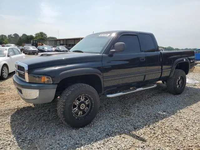 3B7HC13Z51M568382