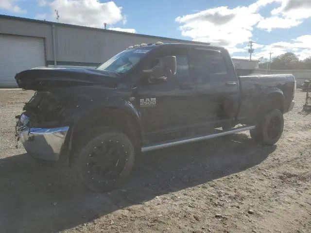 3C6UR5CJ2EG287568
