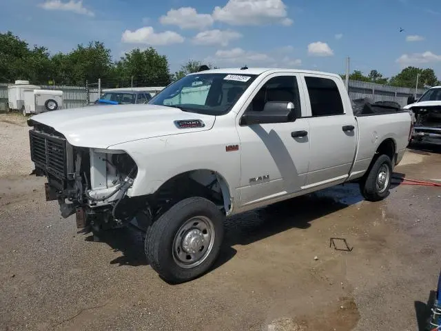 3C6UR5CJ2NG130476