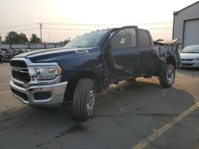 3C6UR5CJ3RG161810