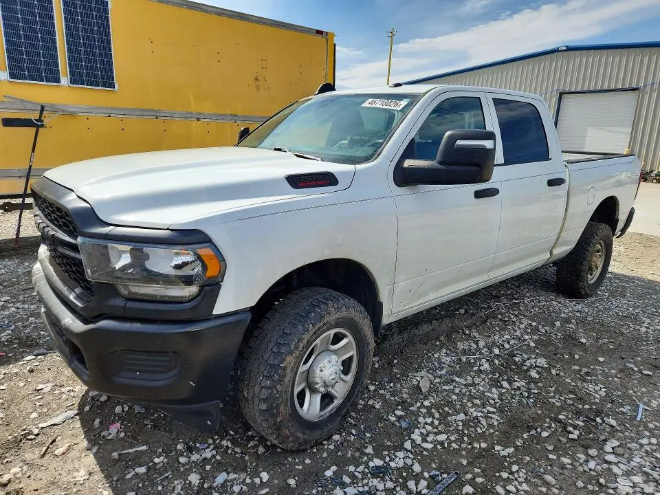 3C6UR5CJ4RG186702
