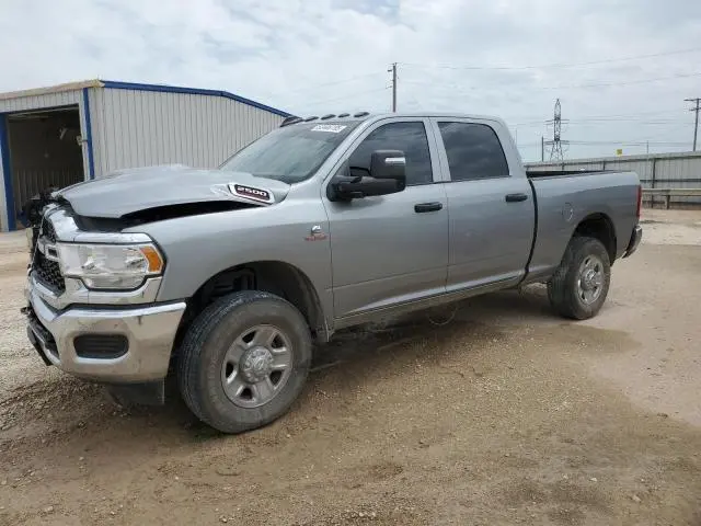 3C6UR5CL1RG328893