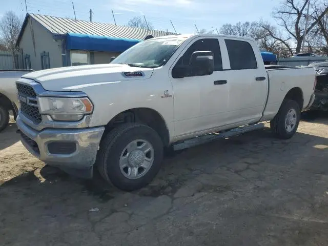 3C6UR5CL7PG615474