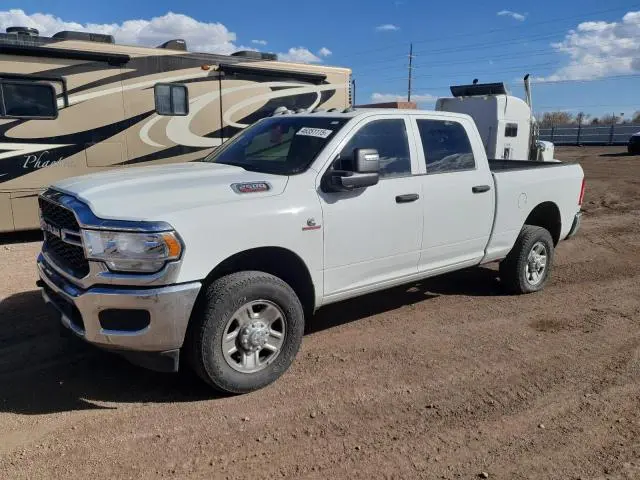 3C6UR5CL7RG216115