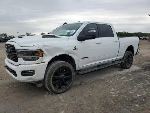 3C6UR5FLXRG305639