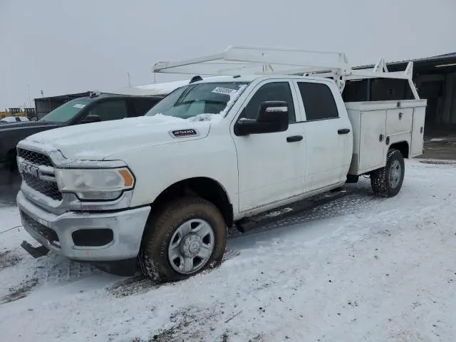 3C6UR5HJ2RG260756