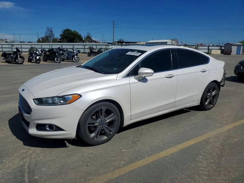 3FA6P0HD9ER219842