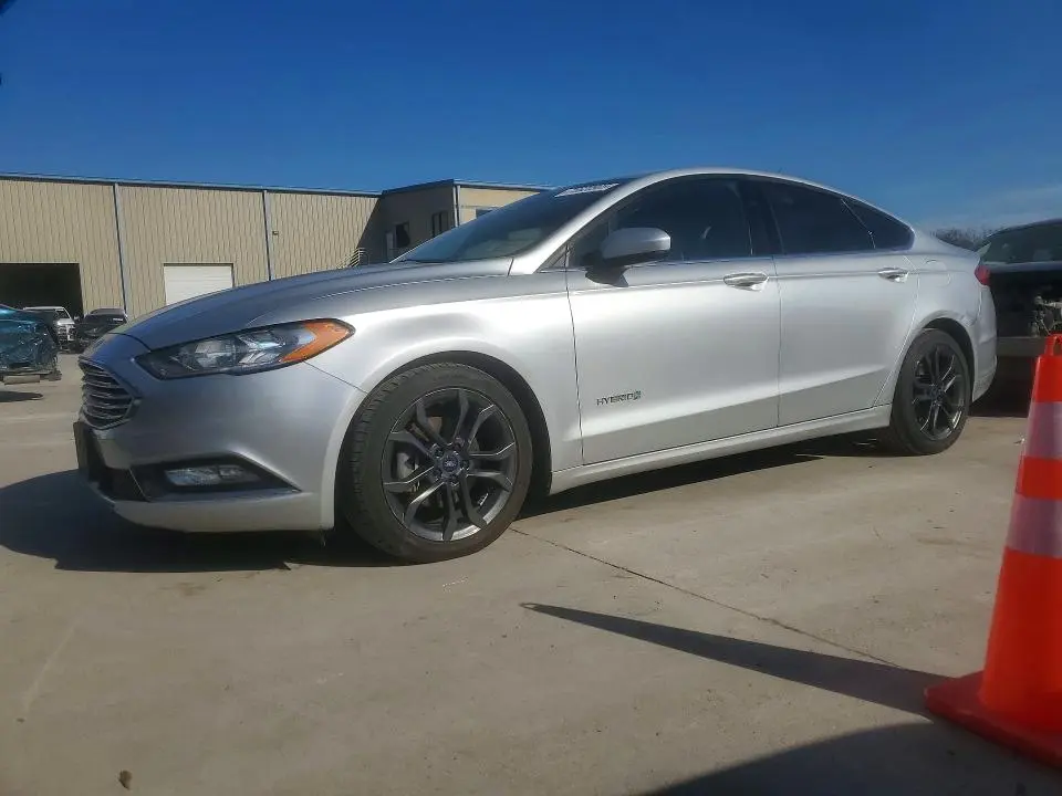 3FA6P0LUXJR102031