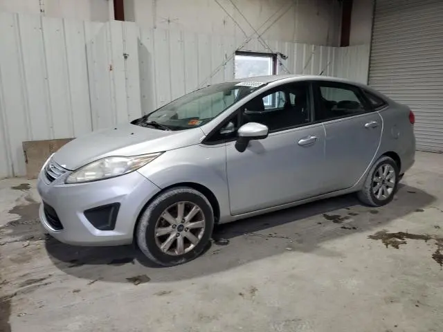 3FADP4BJ2CM215476
