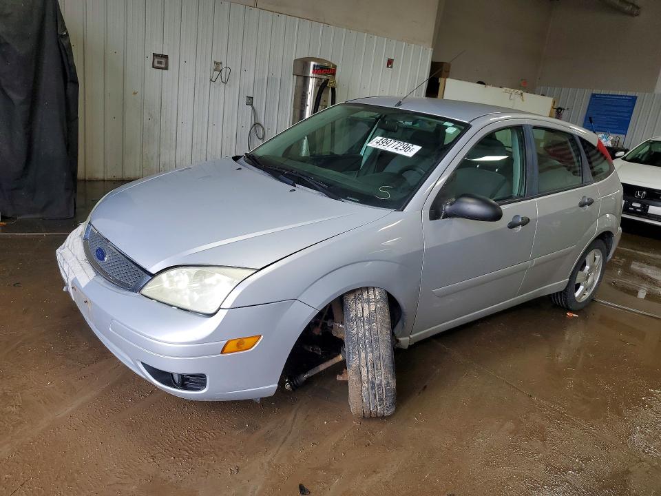 3FAFP37N85R110073