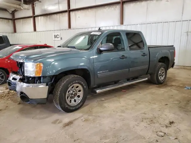 3GTRKUEAXAG102896