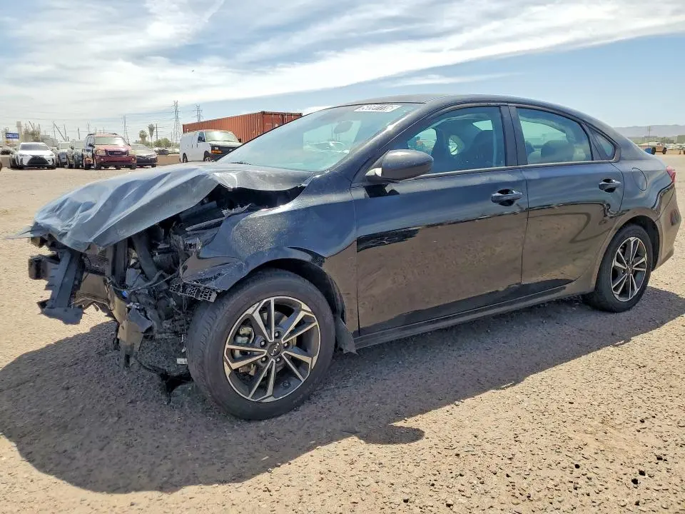 3KPF24AD5PE510004