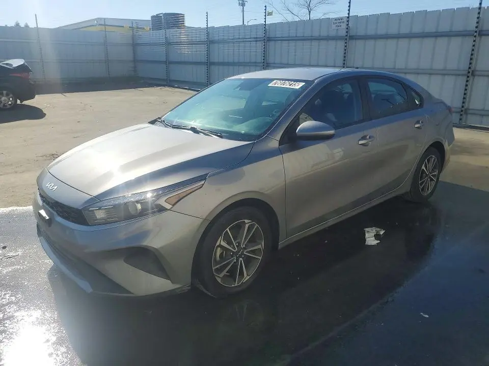 3KPF24AD5PE552110