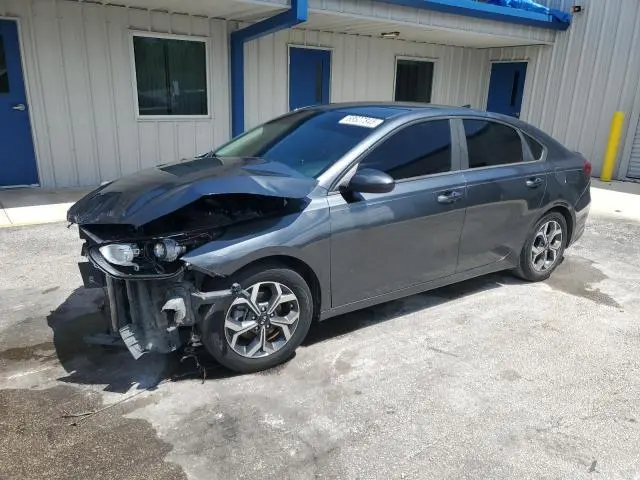 3KPF24AD6LE140885
