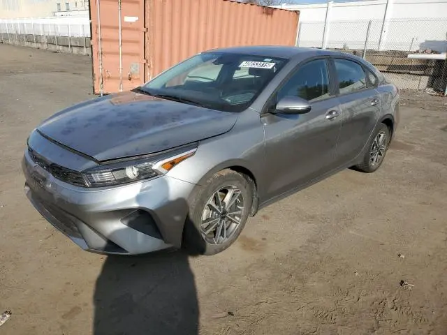 3KPF24AD6PE516880