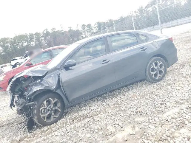 3KPF24ADXKE027102