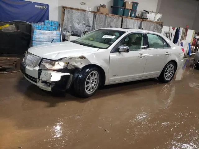3LNHM26T88R613639