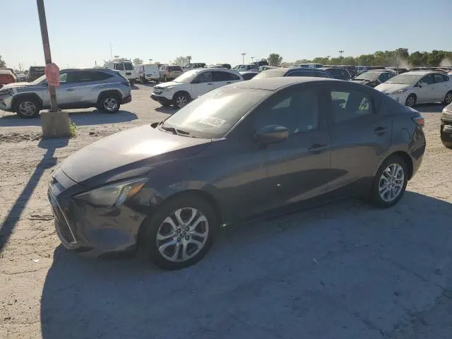 3MYDLBZVXGY111742