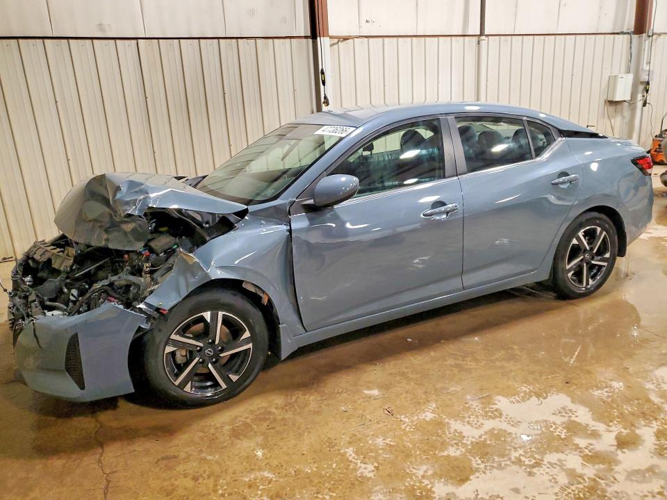 3N1AB8CV9RY228377