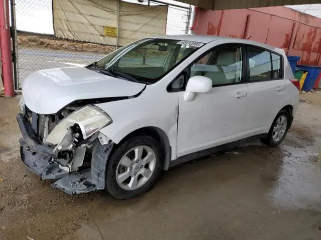 3N1BC13E88L381336