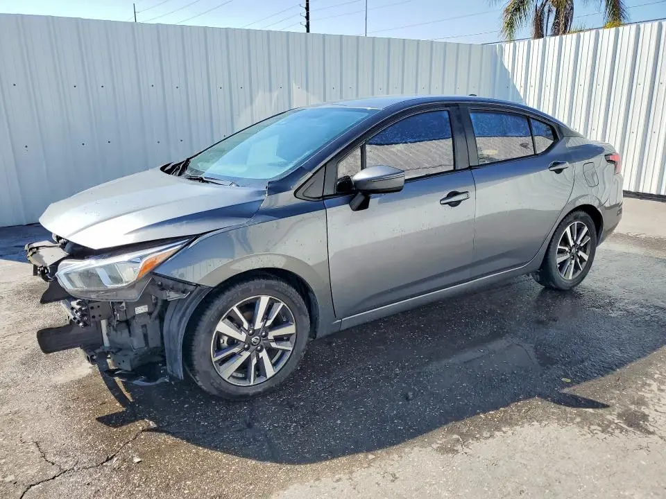 3N1CN8EV9ML830800