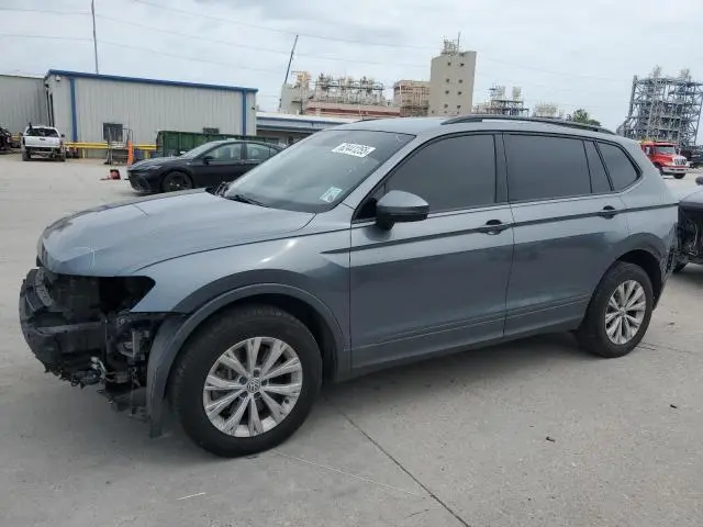 3VV1B7AX1LM152875