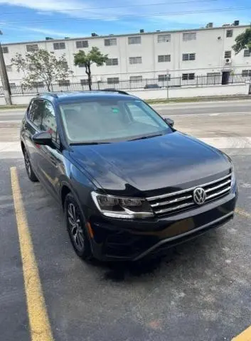 3VV1B7AX9MM105997