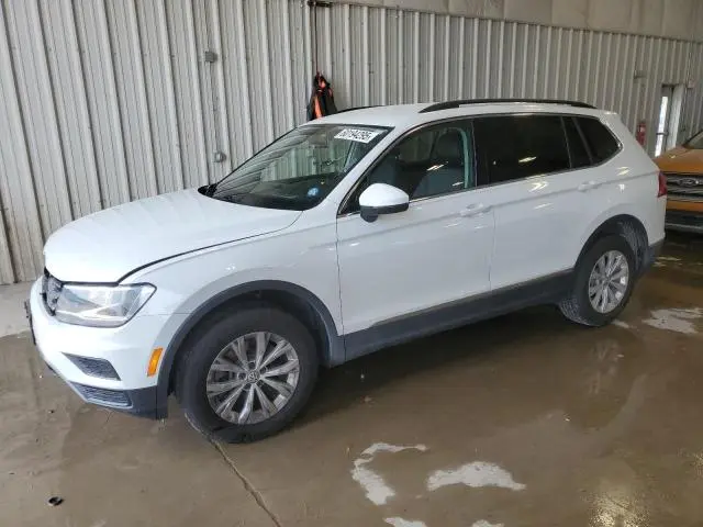 3VV2B7AX9JM182885