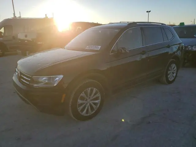3VV3B7AX9KM102023