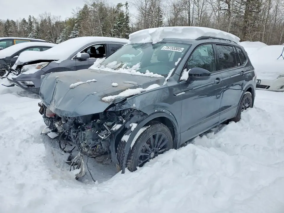 3VV8B7AX2RM121934
