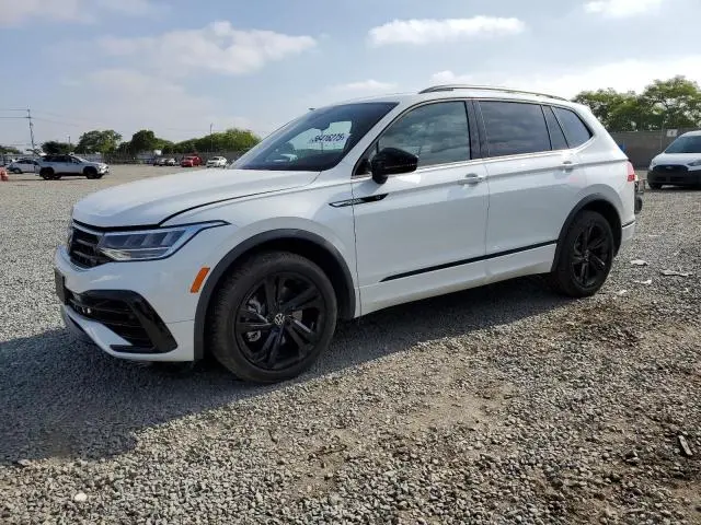 3VVCB7AX2RM177902