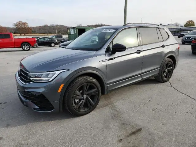 3VVCB7AX8RM134875
