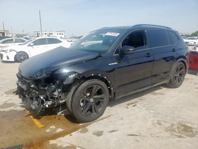 3VVCB7AX8RM156729