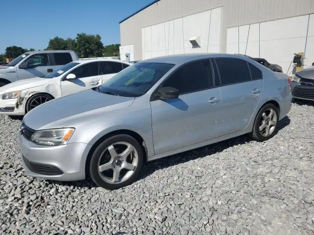 3VW1K7AJ5EM443230