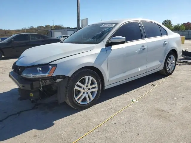 3VW2B7AJ0JM204215