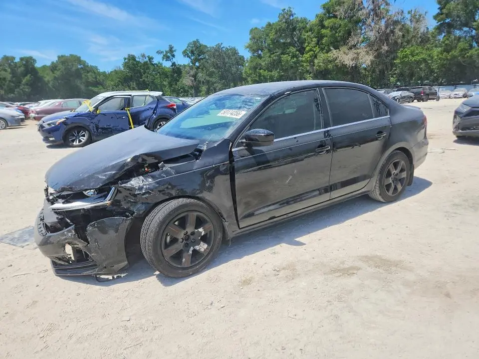 3VW2B7AJ1HM308643