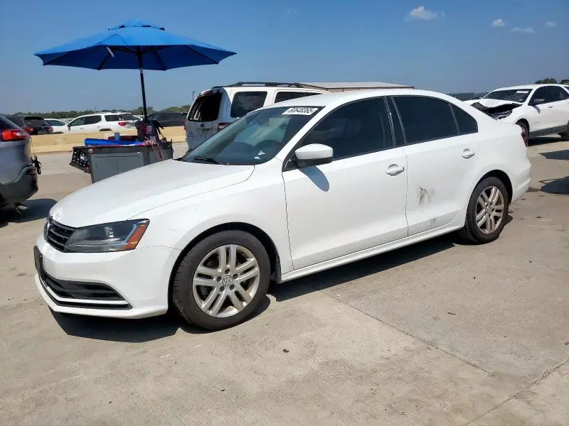 3VW2B7AJ1JM207141