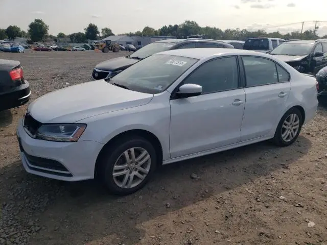 3VW2B7AJ1JM244710