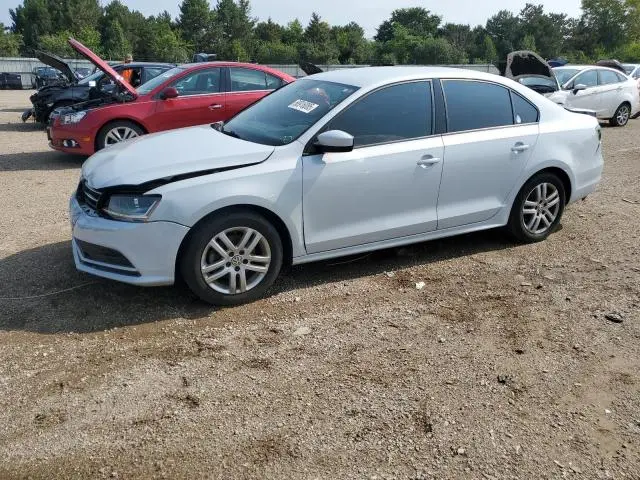 3VW2B7AJ2JM256073