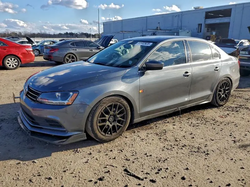 3VW2B7AJ4HM318888