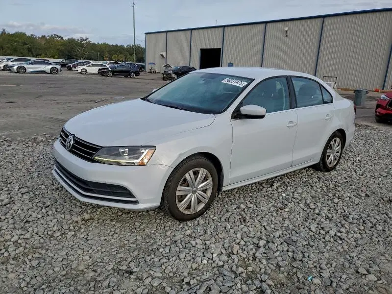 3VW2B7AJ4HM335500