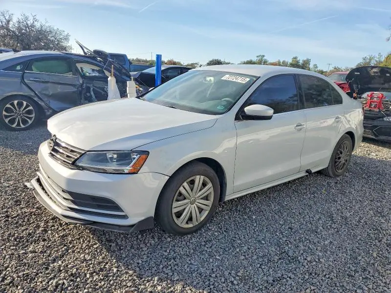 3VW2B7AJ5HM231596