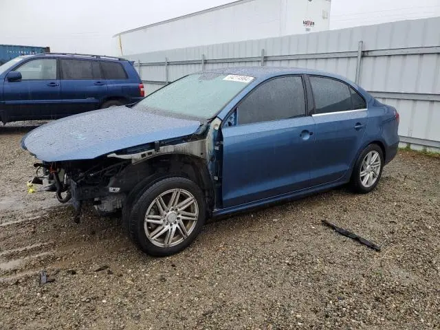 3VW2B7AJ5HM249936