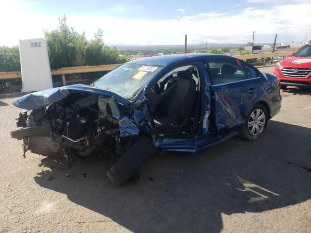 3VW2B7AJ5HM302053